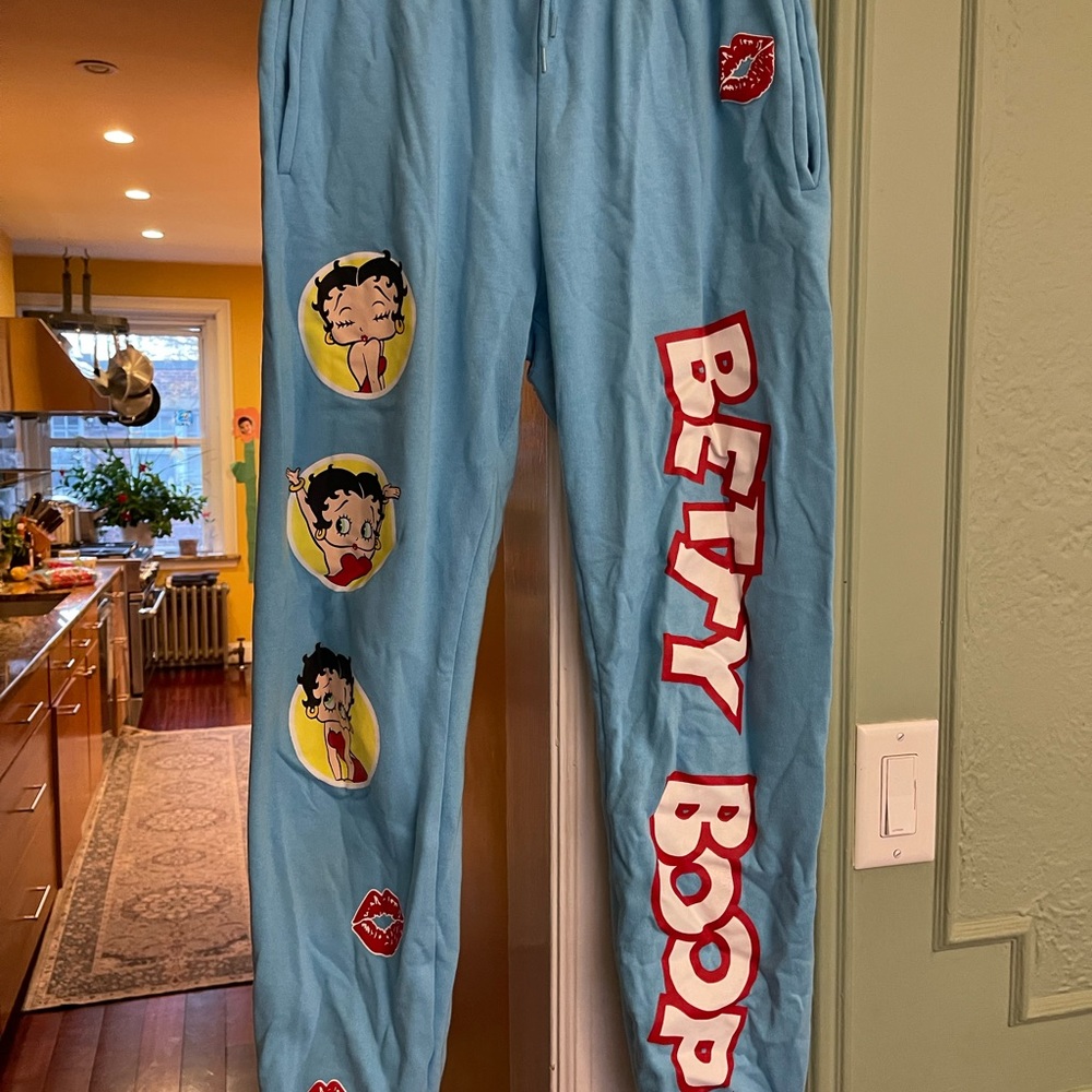 Super cute Betty Boop lounge pants.  Hardly worn, nice and comfy, not too thick.